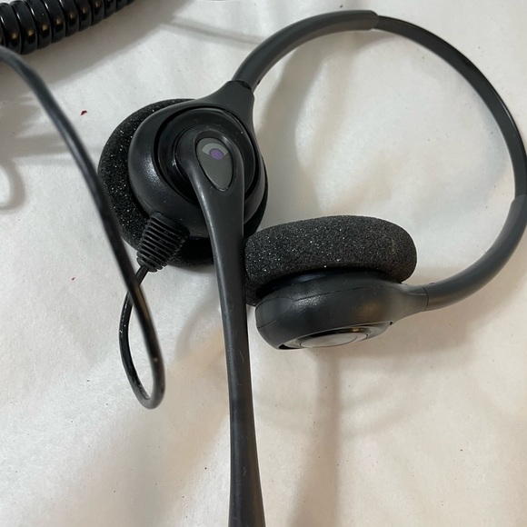 Plantronics two ear headset corded expandable cord - Picture 3 of 6